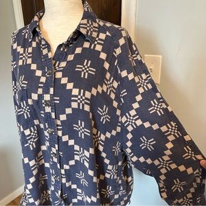 Urban Outfitters BDG Geometric Raglan Flannel